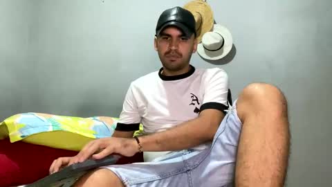 hamiltong12 online show from 11-26-25, 04:24