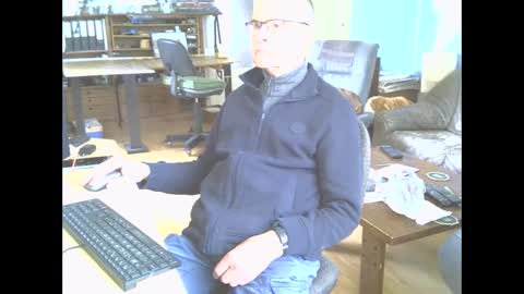 Snapshot of hamto65 chatting on 12-02-24, 09:45 Prefer men 80 online show from 12-02-24, 09:45