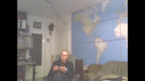 Snapshot of hamto65 chatting on 03-05-25, 08:42 Prefer men 80 online show from 03-05-25, 08:42