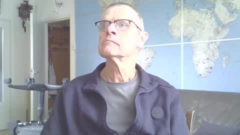 Snapshot of hamto65 chatting on 10-05-25, 12:47 Prefer men 80 online show from 10-05-25, 12:47