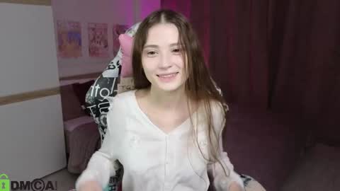 Snapshot of hana_flo chatting on 10-07-25, 01:52 Hana online show from 10-07-25, 01:52
