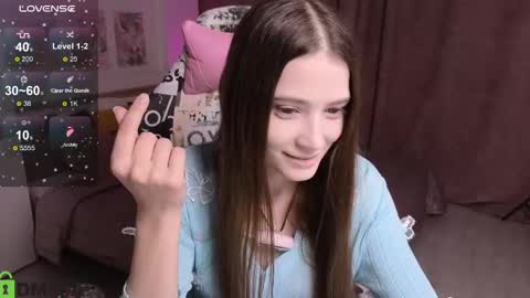 Snapshot of hana_flo chatting on 10-15-25, 02:17 Hana online show from 10-15-25, 02:17
