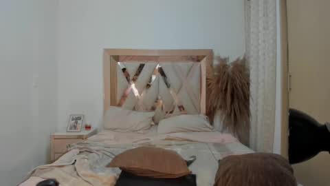 Hana Montes- online show from 01-13-25, 02:07