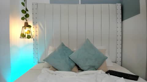 Snapshot of hanah_gray chatting on 03-14-26, 11:15 hanah_gray online show from 03-14-26, 11:15