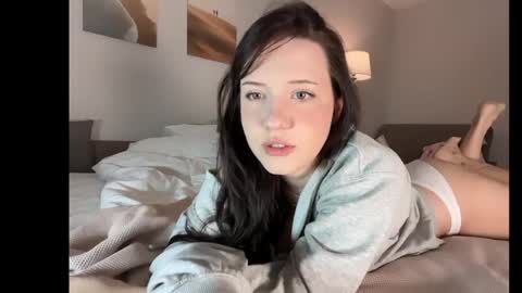 Snapshot of hanahwoods chatting on 05-28-26, 02:31 hanahwoods online show from 05-28-26, 02:31