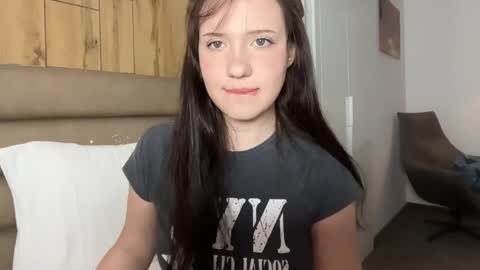 Snapshot of hanahwoods chatting on 05-31-26, 06:53 hanahwoods online show from 05-31-26, 06:53