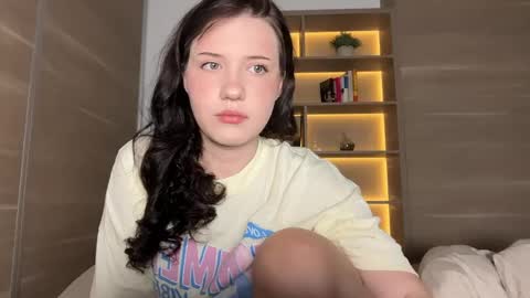 Snapshot of hanahwoods chatting on 06-03-26, 02:58 hanahwoods online show from 06-03-26, 02:58