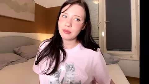Snapshot of hanahwoods chatting on 06-13-26, 02:31 hanahwoods online show from 06-13-26, 02:31