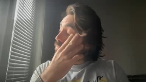 Handcyclist25 online show from 11-28-25, 05:48