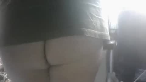 Snapshot of handncocknocum chatting on 11-10-25, 08:13 handncocknocum online show from 11-10-25, 08:13