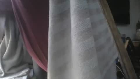 Snapshot of handncocknocum chatting on 01-10-26, 08:27 handncocknocum online show from 01-10-26, 08:27