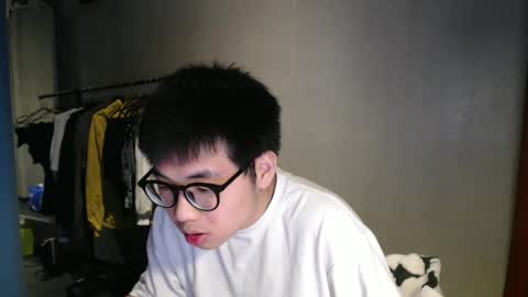 handsome_mannn online show from 02-11-25, 08:52