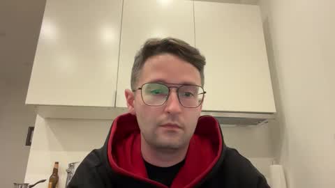 Snapshot of handsome_sasha chatting on 11-06-25, 04:19 Sasha online show from 11-06-25, 04:19