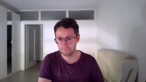 Snapshot of handsome_sasha chatting on 06-09-26, 12:06 Sasha online show from 06-09-26, 12:06