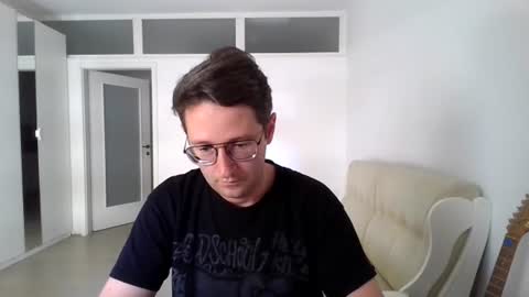 Snapshot of handsome_sasha chatting on 06-17-26, 10:39 Sasha online show from 06-17-26, 10:39