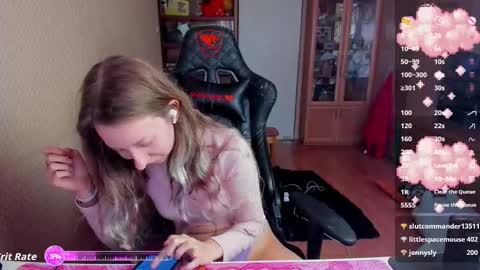 Snapshot of handsome_whale chatting on 01-15-26, 07:13 Mila online show from 01-15-26, 07:13