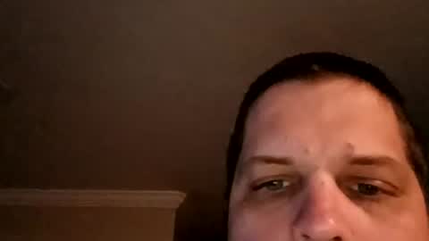 Snapshot of handsomedaddy198924 chatting on 06-18-26, 06:35 Handsomedaddy198923 online show from 06-18-26, 06:35