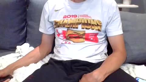 HandsomeStranger online show from 06-16-26, 12:57