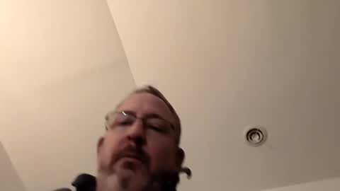 Handydick7373 online show from 12-22-24, 07:33