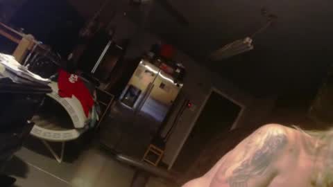 Snapshot of handyman5303 chatting on 12-24-24, 07:33 Handystudman online show from 12-24-24, 07:33