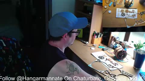Snapshot of hangarmannate chatting on 05-21-26, 10:28 Nate online show from 05-21-26, 10:28