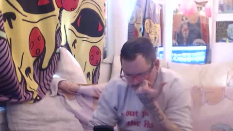 Snapshot of hankrams chatting on 04-03-26, 06:39 hank rams online show from 04-03-26, 06:39