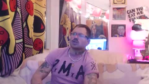 Snapshot of hankrams chatting on 04-07-26, 01:28 hank rams online show from 04-07-26, 01:28