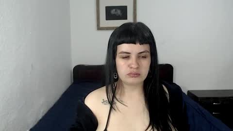 Snapshot of hanna99moon chatting on 09-11-25, 02:39 JUANA online show from 09-11-25, 02:39