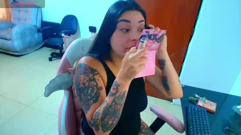 Hanna online show from 05-27-26, 07:00