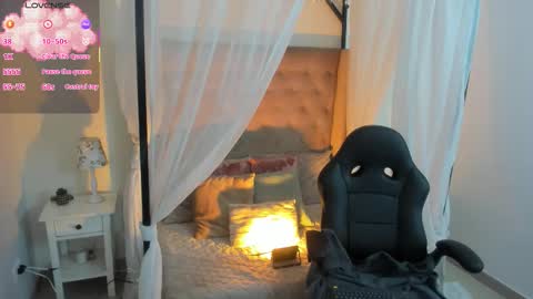 Snapshot of hanna__becker chatting on 12-18-25, 03:23 hanna online show from 12-18-25, 03:23