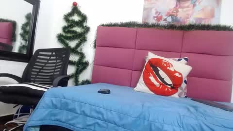 Hanna Palmer online show from 12-18-24, 11:45