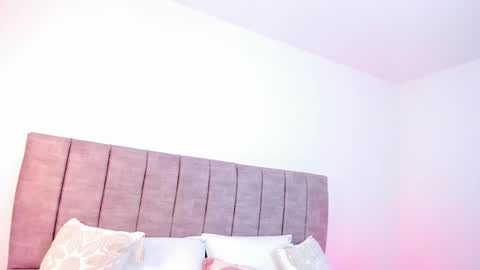 Snapshot of hanna_bunny15 chatting on 10-16-25, 08:43 hanna_bunny15 online show from 10-16-25, 08:43