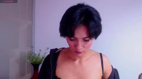 Sara online show from 02-14-25, 05:03