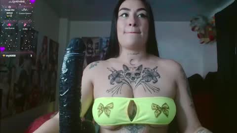 Snapshot of hanna_davis1 chatting on 11-12-25, 04:29 Hanna davis new account online show from 11-12-25, 04:29