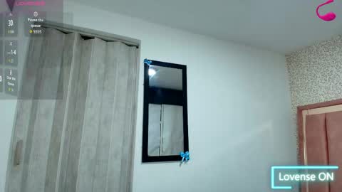 Snapshot of hanna_lee__ chatting on 04-18-26, 12:47 H A N N A online show from 04-18-26, 12:47