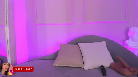 Snapshot of hanna_moonlight_ chatting on 09-22-25, 07:38 Hanna online show from 09-22-25, 07:38