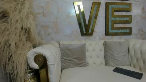 EVA online show from 04-30-26, 03:02