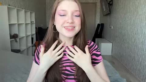 Snapshot of hanna_webber chatting on 06-01-26, 08:27 hanna_webber online show from 06-01-26, 08:27