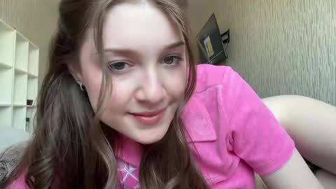 Snapshot of hanna_webber chatting on 06-03-26, 08:50 hanna_webber online show from 06-03-26, 08:50