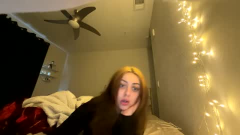 hannababy23 online show from 10-14-25, 07:47