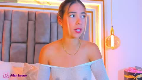 Snapshot of hannabronw chatting on 10-28-25, 09:50 Eliana online show from 10-28-25, 09:50