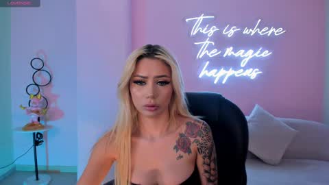  Hanna Connor  online show from 02-12-25, 09:01