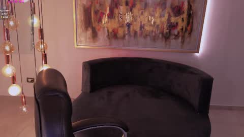 Snapshot of hannaconnor_ chatting on 06-18-26, 09:52 Hanna Connor online show from 06-18-26, 09:52