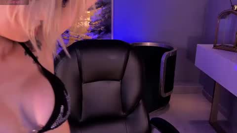 Snapshot of hannaconnor_ chatting on 07-03-26, 10:38 Hanna Connor online show from 07-03-26, 10:38