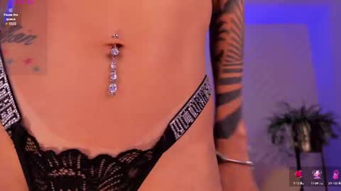 Snapshot of hannaconnor_ chatting on 07-14-26, 02:05 Hanna Connor online show from 07-14-26, 02:05