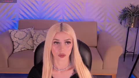 Snapshot of hannaconnor_ chatting on 07-26-26, 06:37 Hanna Connor online show from 07-26-26, 06:37