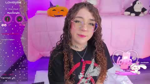 Snapshot of hannacutegod chatting on 10-25-25, 04:20 hannacutegod online show from 10-25-25, 04:20