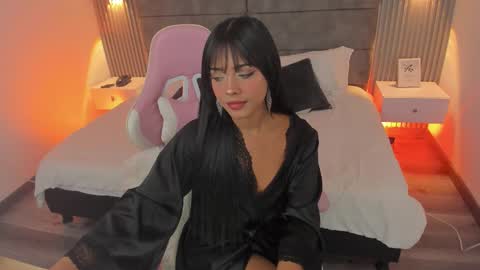 Snapshot of hannaferrati chatting on 12-21-25, 05:25 hanna online show from 12-21-25, 05:25
