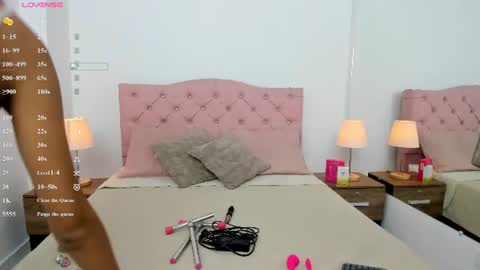 Hannah online show from 06-12-26, 11:31