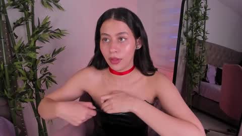 Snapshot of hannah_brady chatting on 01-29-25, 08:25 Hannah online show from 01-29-25, 08:25